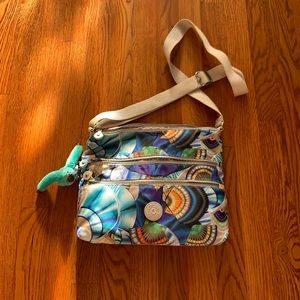 Killing crossbody bag
